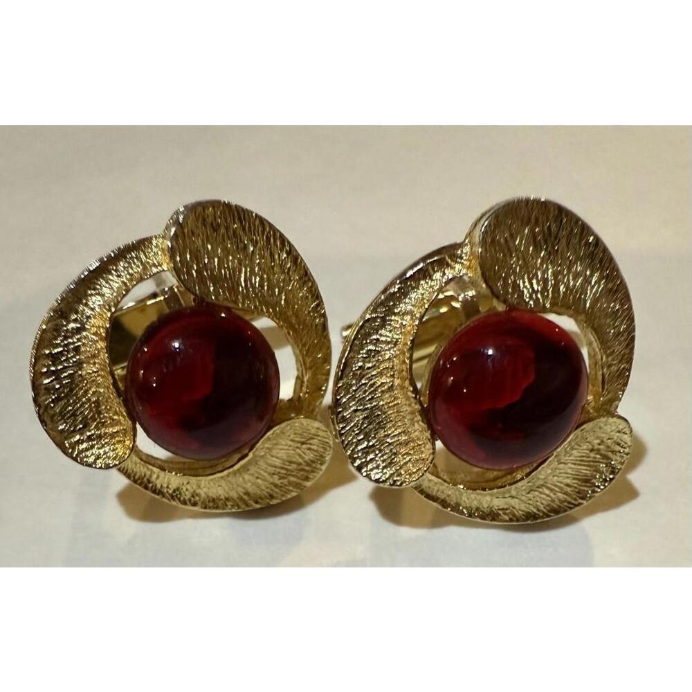 Vintage Gold Tone Red Stone Cufflinks Brushed Border